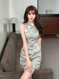 Vestido sem mangas com apliques de roupas étnicas estilo chinês Cheongsam Lady Qipao