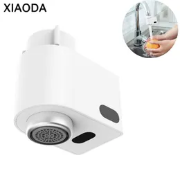 Поводки Xiaoda Автоматический кран для экономии воды Интеллектуальный сенсорный кран Инфракрасный противопереливной смеситель для кухни Ванная комната Индуктивная насадка для экономии воды