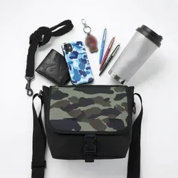 Nova bolsa carteiro camuflada verde com estampa de carta casual bolsa carteiro patchwork cor lazer bolsa revista moda 2023 M3Ky#