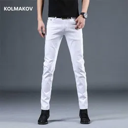 Мужские джинсы прибывают четыре сезона джинсы мужчины модные эластичности мужские хлопковые брюки синий белый черный размер 28-36 220328 L230726