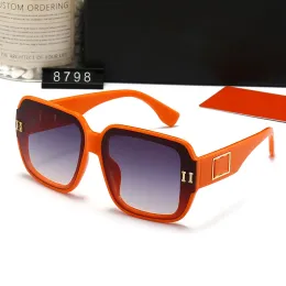 أعلى جودة النساء نظارات شمسية للرجال مصممين للسيدات Sunglass Mens Sun Glass UV400 PC Frame Frame Eyewear Occhiali da sole di lusso H8798