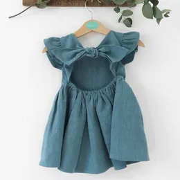 Abiti da ragazza Stile coreano Estate Infant Girls Dress Manica volante Cotone Lino nato Neonate Vestito da principessa Abiti da festa per bambini 230725