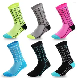 Sportstrumpor gobygo 1 par cykling springa fitness utomhus vandring andas slitsträckt mode enkla fluorescerande sockningar