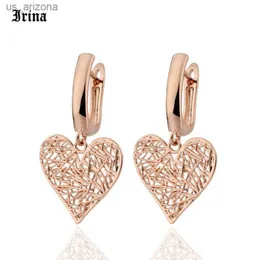 2022 novos brincos cor de ouro rosa pendentes elegantes vazados em forma de coração brinco de gancho francês para mulheres joias L230620