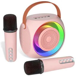 Mikrofony Mini Karaoke Maszyna dla dzieci Przenośna głośnik karaoke Bluetooth z 2 bezkopowiecami i światłami LED na imprezę domową 230725