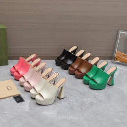 Mode G Mules tofflor Slides Sandaler Heeled Platform Pumps Chunky Block Heels Kvinnors lyxdesigners Läder Läder yttersula Evening Party Shoes Factory Factwear Factwear