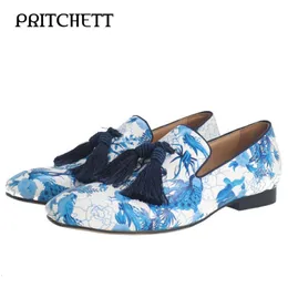 Klädskor blå tassel casual loafers runda tå platt botten kvadratrot och vit blomma fågelmönster bekväma mens 230726