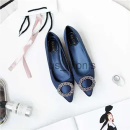 Dress Shoes Women Flats Shoes Ballerina Loafers Wedding Crystal Lady Slip On Moccasins Pointed Toe Shallow Single Shoes Plus Size 43 44 45 J230727