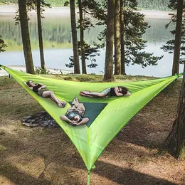 Hängmattor Portable Hammock Multifunktionell triangelantal för utomhus campingträd tält Multi person Sleep Pad J230302299S