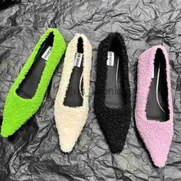 Scarpe eleganti Punta a punta Donna Flats Pelliccia 2022 Nuovi arrivi Tacchi piatti poco profondi Viola Nero Bianco Verde Autunno Primavera Scarpe eleganti Donna 35-39 J230727