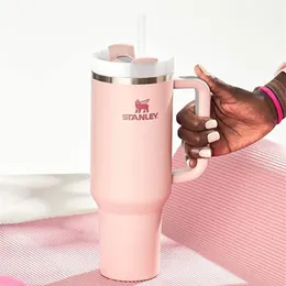 Stanley Logo Light Pink Chincher H2 0 40oz من الفولاذ المقاوم للصدأ الكوب من الكؤوس مع مقبض السيليكون غطاء القش 2nd Gend Gend Mugs Ke299b