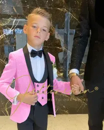 Abiti Ragazzi Abito da sposa rosa Bambini Blazer formale Set di abbigliamento Gentiluomo Bambini Giorno Laurea Coro Abito da esibizione Costume 230726