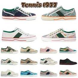 تنس 1977 المصممين أحذية رياضية غير رسمية حذاء القماش المصممين الفاخرة حذاء المرأة إيطاليا الأخضر والأحمر شريط الويب المطاط الممتدة المنطقية القطن منخفض أعلى رجال الأعلى 36-44