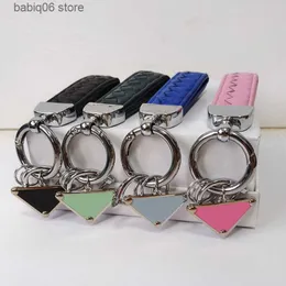 Keychains Lanyards Designer Keychains Män Kvinnor Bil Key Chains Keyring Lovers Keychain Real Leather Weave Pendant Key Ring Accessories With Screwdriver T230727