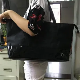 2017NEW famous trademark black shopping waterproof cloth classic travel bag ladies casual bottom stitching PU bag fashion casual b255x