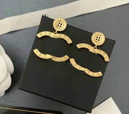 9 스타일의 고급 브랜드 진주 달린 귀걸이 스터드 디자이너 편지 다이아몬드 귀걸이 여자 파티 보석