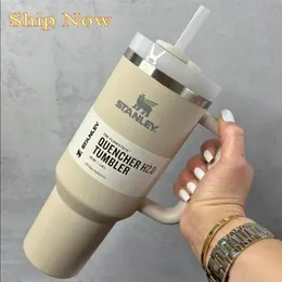 Gemiye Hazır Stanley Quencher Tumblers H2 0 40oz Paslanmaz Çelik Kupalar Silikon Saplı Kapak Saman 2. Nesil Araba Kupaları DRIN296M