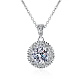 قلادة 1CT Moissanite للنساء 100 ٪ 925 Sterling Silver Chain Moissanite Pendant Diamond Homeond Jewelry Genday Hight