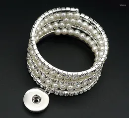 チャームブレスレットファッション魅力的なマルチレイヤー模倣真珠クリスタルスナップブレスレットバングルフィット18mmボタンジュエリー卸売AB0056
