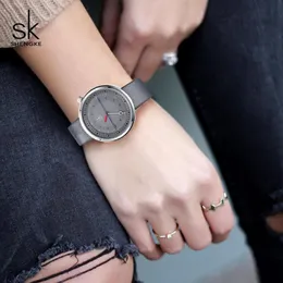 Shengke Moda Relógios Femininos Pulseira de Couro Preto Reloj Mujer Novo Relógio de Quartzo Criativo Presente de Dia da Mulher para Mulheres #K8044245z