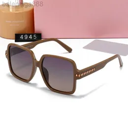 Designer Miui Sunglasses New Women's Polarized Fashion Trend Leisure Holiday Shopping Leisure Glasses 4945