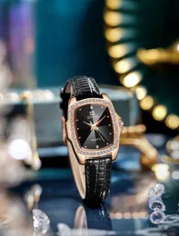Montre de ceinture pour femmes montres de haute qualité de luxe mode quartz-batterie en cuir 30mm montre