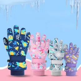 Rękawiczki narciarskie dla dzieci anty-szykujące i odporne na zużycie rękawiczki narciarskie w wiatroodporne i wodoodporne rękawiczki chłopców z kreskówek bawełny pluszowe ciepłe zimowe rękawiczki HKD230727