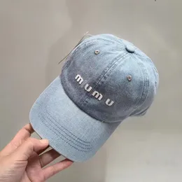 Miun Miun Designer Berretto da baseball New Water Washing Denim Old Vintage Sunscreen Fashion Lettera Berretto da baseball Tongue Miu Cap 147