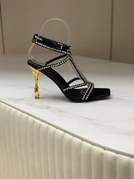 Designerklänning Sandaler lackläder Grön lila fyrkantig Huvud Sexig kristall Ankle Strap High Heels Kvinnors äkta lädersandaler 35-42 med låda