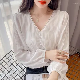 Women's Blouses Chikichi 2023 Pleated White Shirt Women Summer Korean Fashion V-neck Puff Sleeve Top Casual Ages 18-35 Years Old Blouse