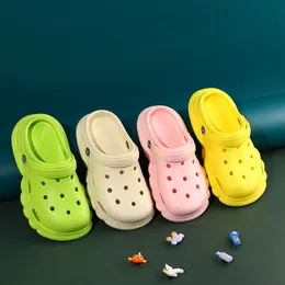 Sandálias Ltolo Mulheres Crianças Meninas Meninos Mules Tamancos Crianças Verão Crock candy Jardim Praia Chinelos Cave Hole Sapatos EUR3041 230728