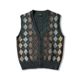 Maglioni da uomo Gilet di lana Diamond Vestibilità regolare IVY Maglione senza maniche stile britannico Cardigan elegante vintage Autunno inverno 230728