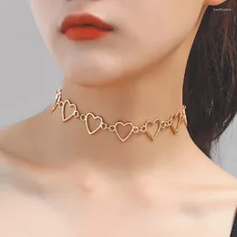 Hänge halsband metall ihålig koreansk söt kärlek hjärt choker halsband uttalande flickvän söt bicolor smycken collier femme