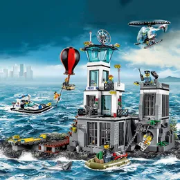 스톡의 블록 846pcs 시리즈 시리즈 감옥 섬 60130 건물 호환 브릭스 교육 장난감 어린이 선물 230728