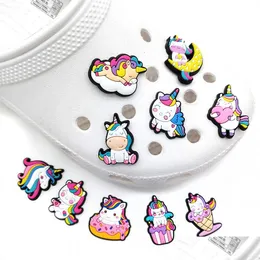 Akcesoria części butów 100pcs Pvc Cartoon Charm Jibitz dla Clog Charms Pins Pins Drop Delivery Series