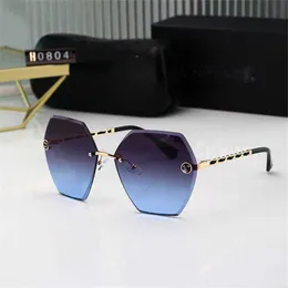 50% di sconto all'ingrosso di occhiali da sole New Metal Polygonal Men's and Women's Fashion Network Red Street Photo Overseas Sunglasses