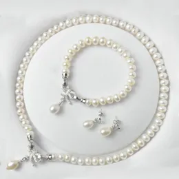 Set di gioielli da sposa Classic Pearl Genuine Natural Freshwater 925 Sterling Silver Orecchini Bracciale Collana per le donne 230729