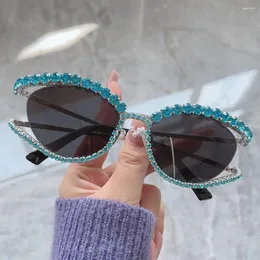 Solglasögon vintage ihålig ram y2k sexig glasögonfest solglasögon kvinnliga nyanser glänsande lyx strass