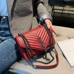 2023 Fashion Women's Bag Lingge Lingge Chain New Fashion Messenger حقيبة واحدة