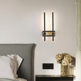 Lampada da parete Lnterior Creativo Moderno Semplice Luce nordica per soggiorno Divano Sfondo Camera da letto Comodino. Doppia testa girevole