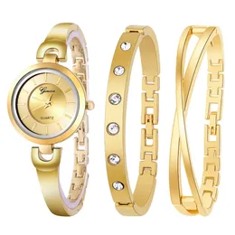 腕時計の数量女性クォーツ時計ブレスレットスリーピースセットレディースファッションパーソナリティの絶妙なクォーツウォッチ女性230729