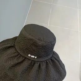 MIU HATS Fashion Women Słomaż na plaży Lets puste filtr przeciwsłoneczny ręcznie tkane anty UV Busket Hat Outdoor Składany przenośny kapelusz słoneczny