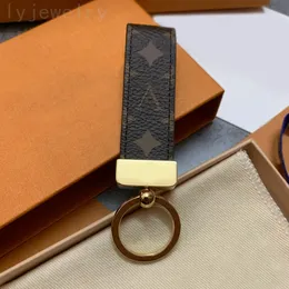 Kreative Designer -Schlüsselkette Charme Lanyard Key Ring Wallet Fashion Accessoires Dragonne Portachiavi Retro -Stil schwarzer Luxus -Schlüsselbund Leder PJ047 C23