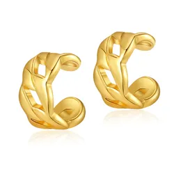 luxury earrings Europe, America, Cuba, flat chain, letter C design, ear clip, copper plated with 18K gold, metal wind, advanced ear bone clip.