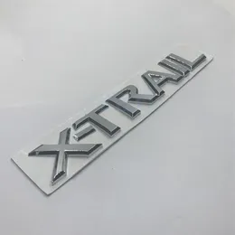 Emblema traseiro do carro 3D Chrome X Trail Letters Adesivo prata para Nissan X-Trail Auto Styling230j