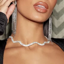 Choker Fashion Shiny Crystal Geometric Wave Neck Women's Rhinestone Sexig kort halsband Örhängen Tillbehör