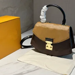 Cross Satchel Modello Borsa a tracolla Borsa da donna Flip Lock Borsa con fibbia Pelle bovina Decorativo Cinturino lungo in pelle Materiale di alta qualità Stile femminile