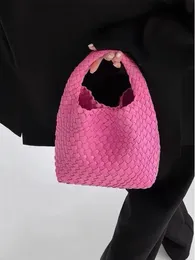 Bolsas para noite 2023 tendência tecido à mão bolsa pequena bolsa Harajuku Y2K bolsa de legumes rosa bolsa bonita bolsa de grife bolsas de luxo 230731