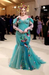 Jade Blue Off Shoulder Mermaid Red Carpet Celebrity Dresses Nikkie 3D Foral Applique Sheer Neck Plus Size Pom Evening Gala klänningar
