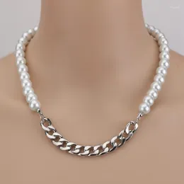 Kedjor avancerade japanska och koreanska ins temperament Pearl clavicle short net röda samma överdrivna kedja metallhalsband